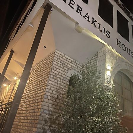 Heraklis Hotel بيرات المظهر الخارجي الصورة