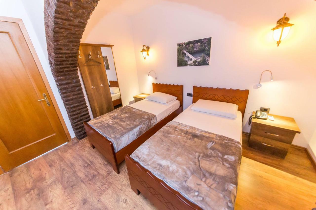 Heraklis Hotel بيرات المظهر الخارجي الصورة