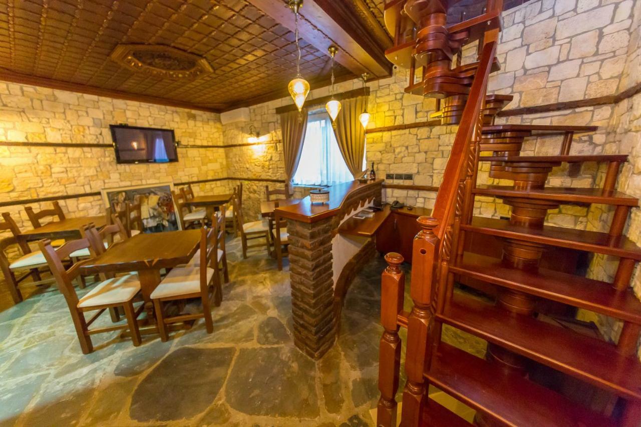 Heraklis Hotel بيرات المظهر الخارجي الصورة